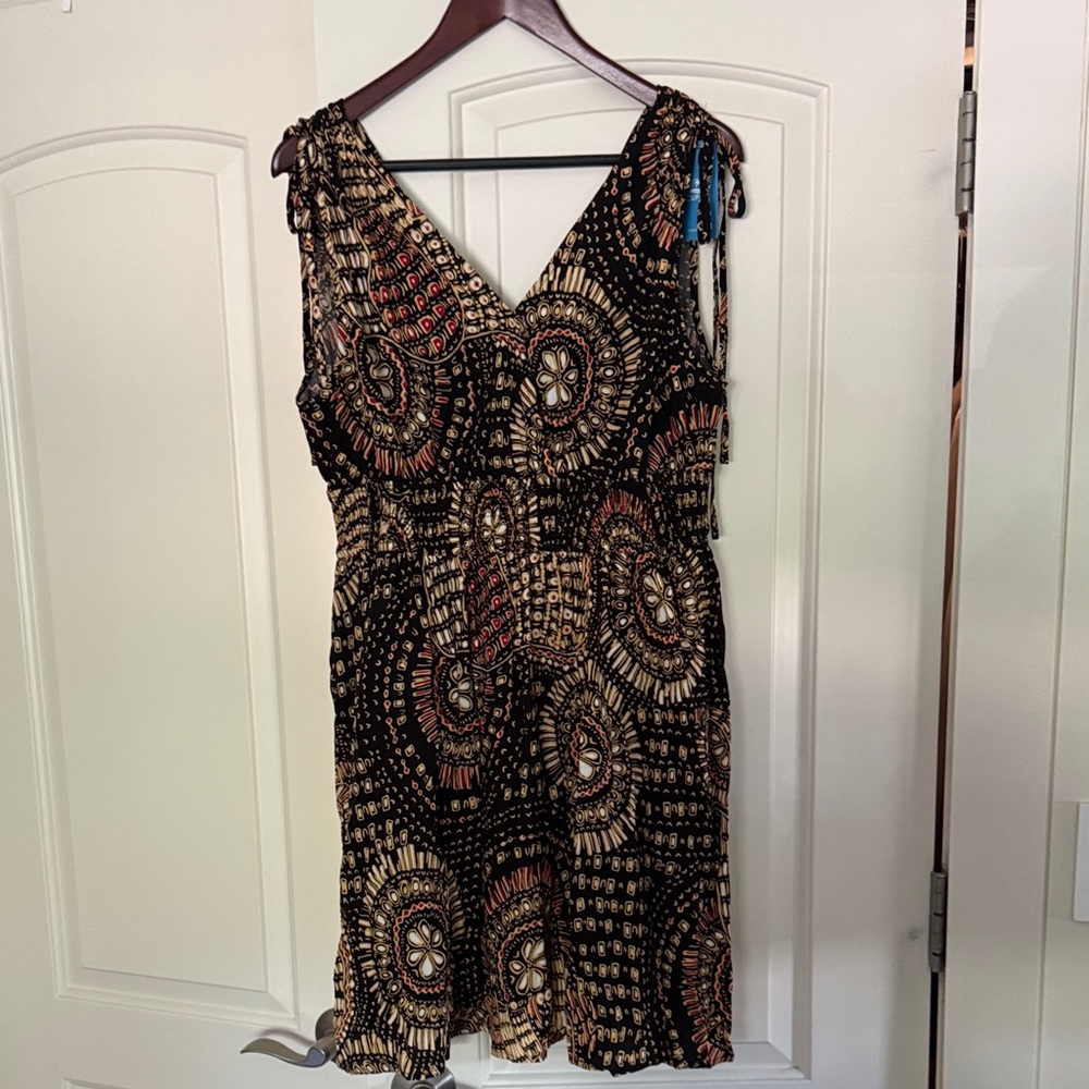 Cupshe V-Neck Patterned Mini Dress